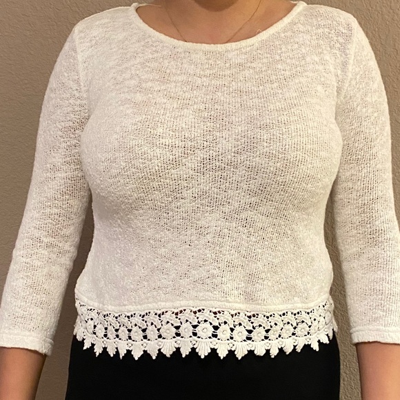 White shirt - Picture 2 of 3